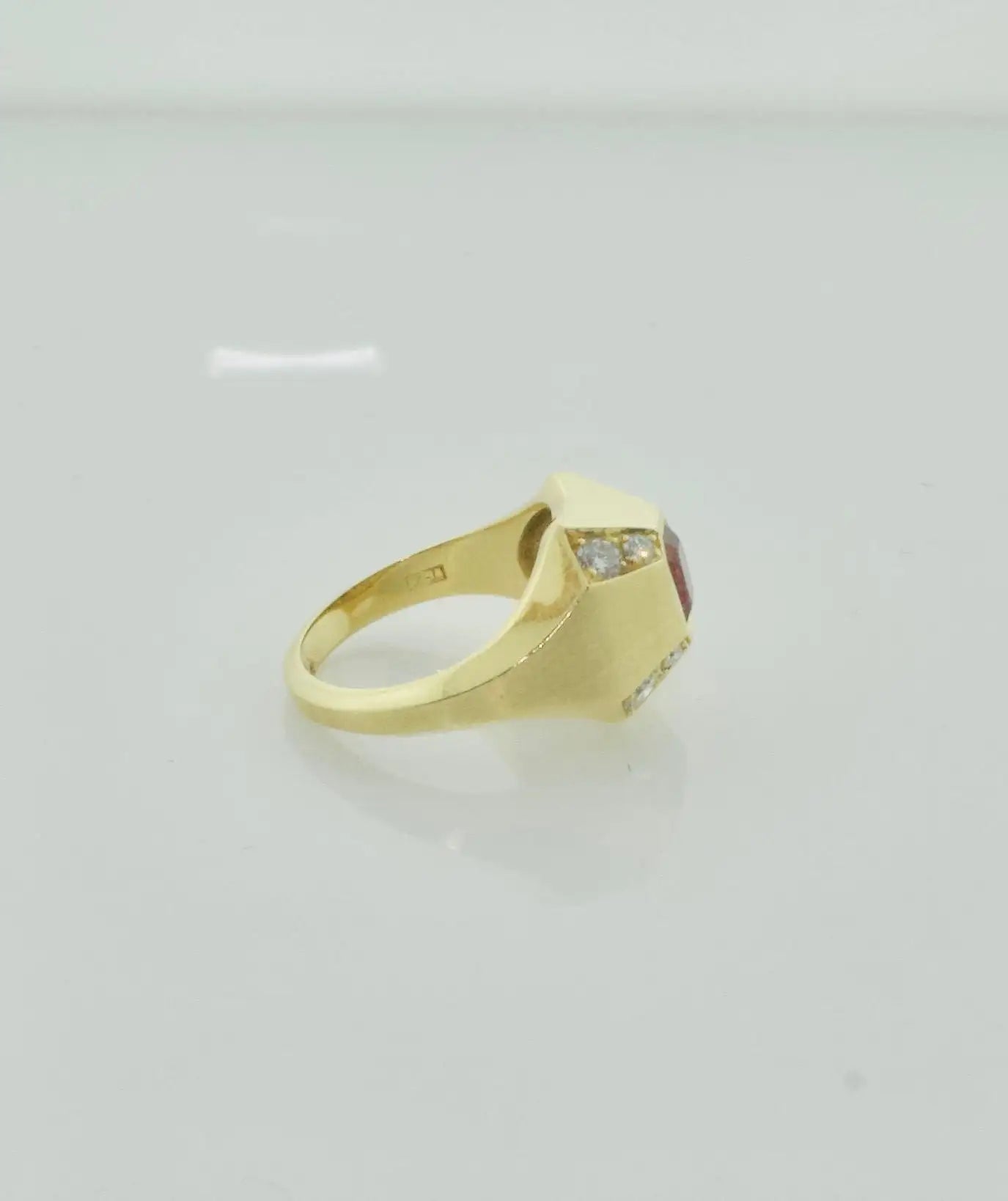 Modern Ruby and Diamond Ring in 18k Yellow Gold