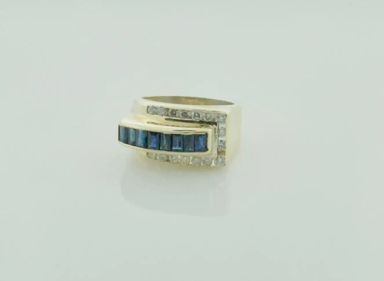 Retro Sapphire and Diamond Ring in Yellow Gold