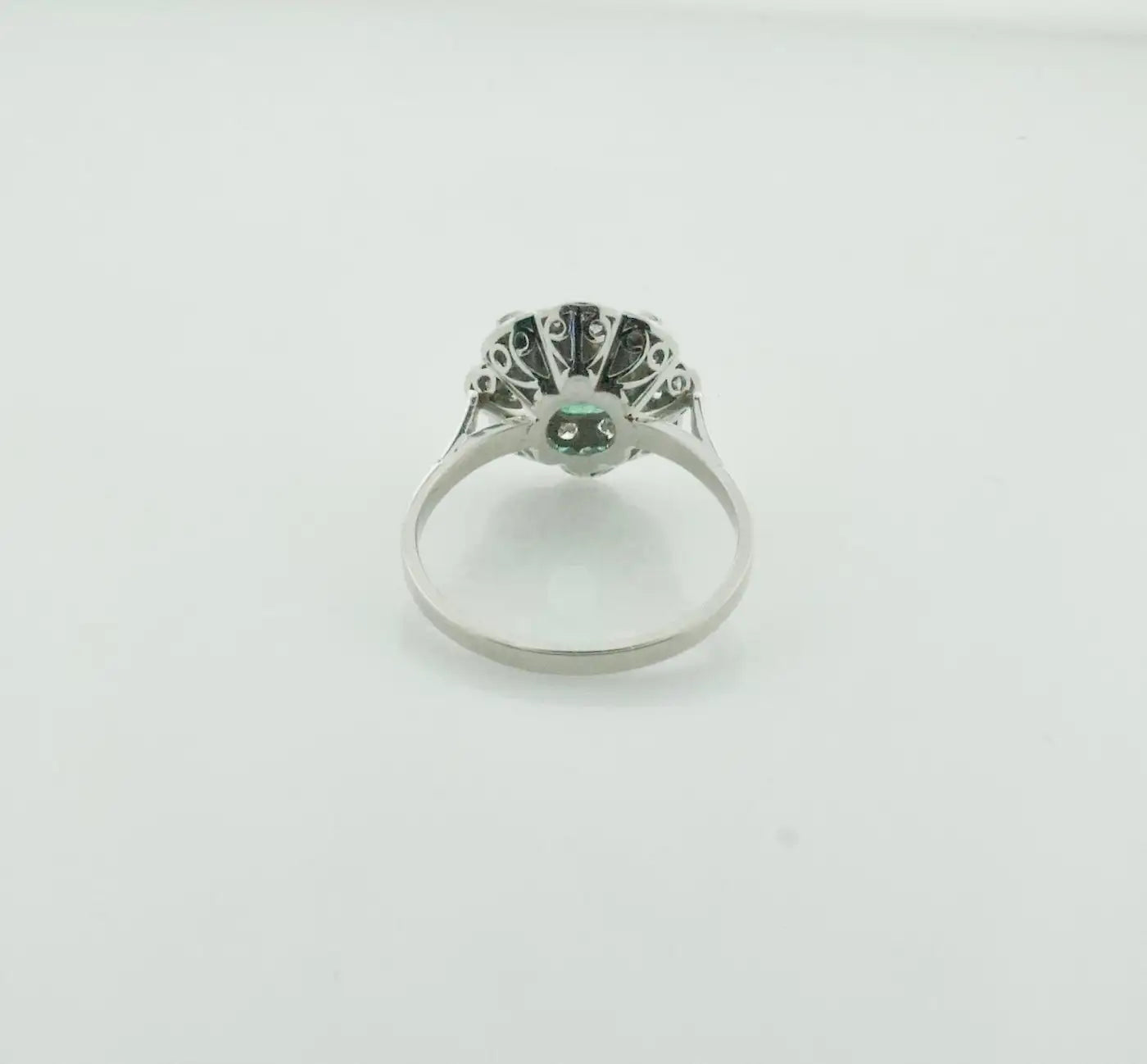 Art Deco Emerald and Diamond Ring in Platinum