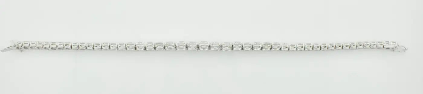 Tapered Diamond Tennis Bracelet in 18k White Gold