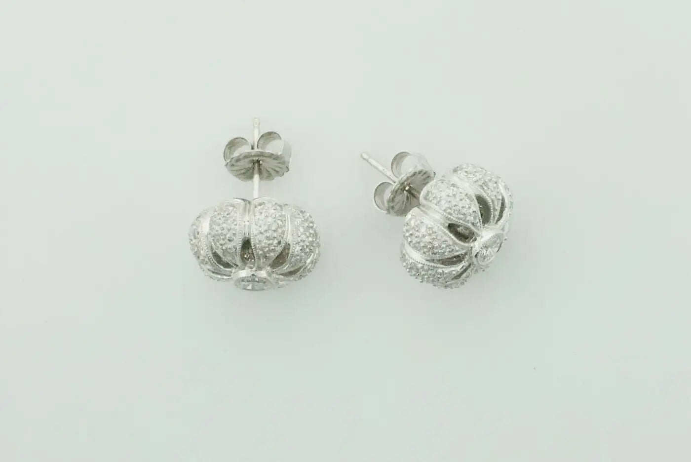 Diamond Floral Earrings in 18k White Gold