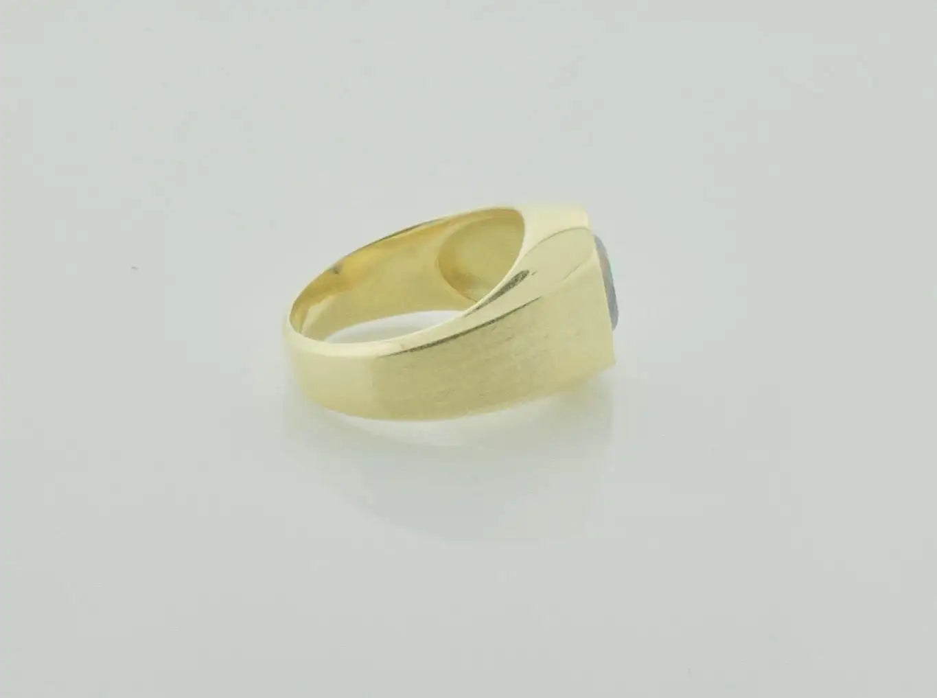 Classic Sapphire Pinky Ring