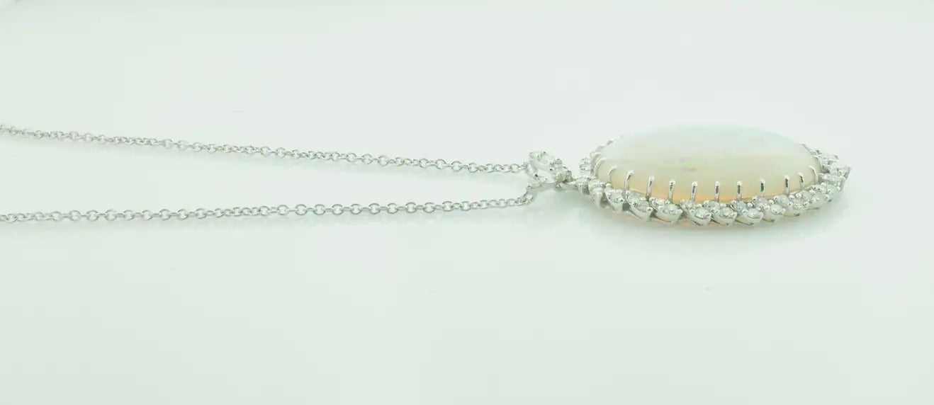 Opal and Diamond Vintage Necklace in 18k Gold Circa 1960's