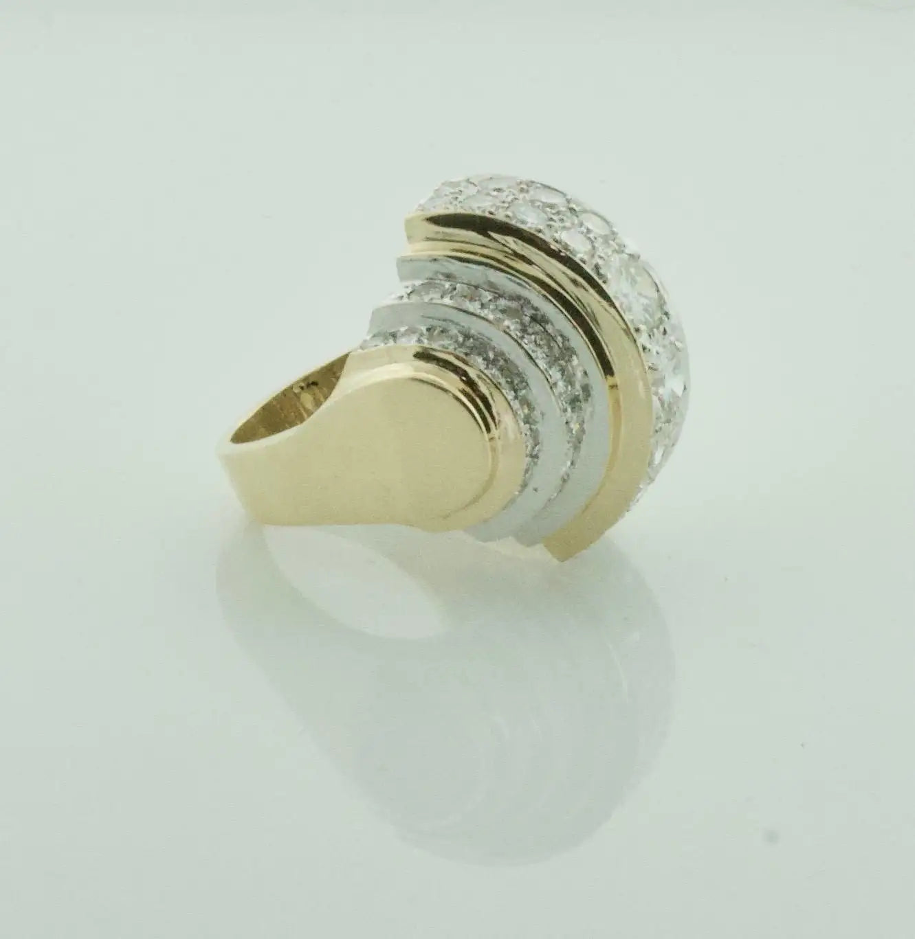 Big Diamond Diamond Ring in Yellow Gold circa 1960's 3.40 Cts