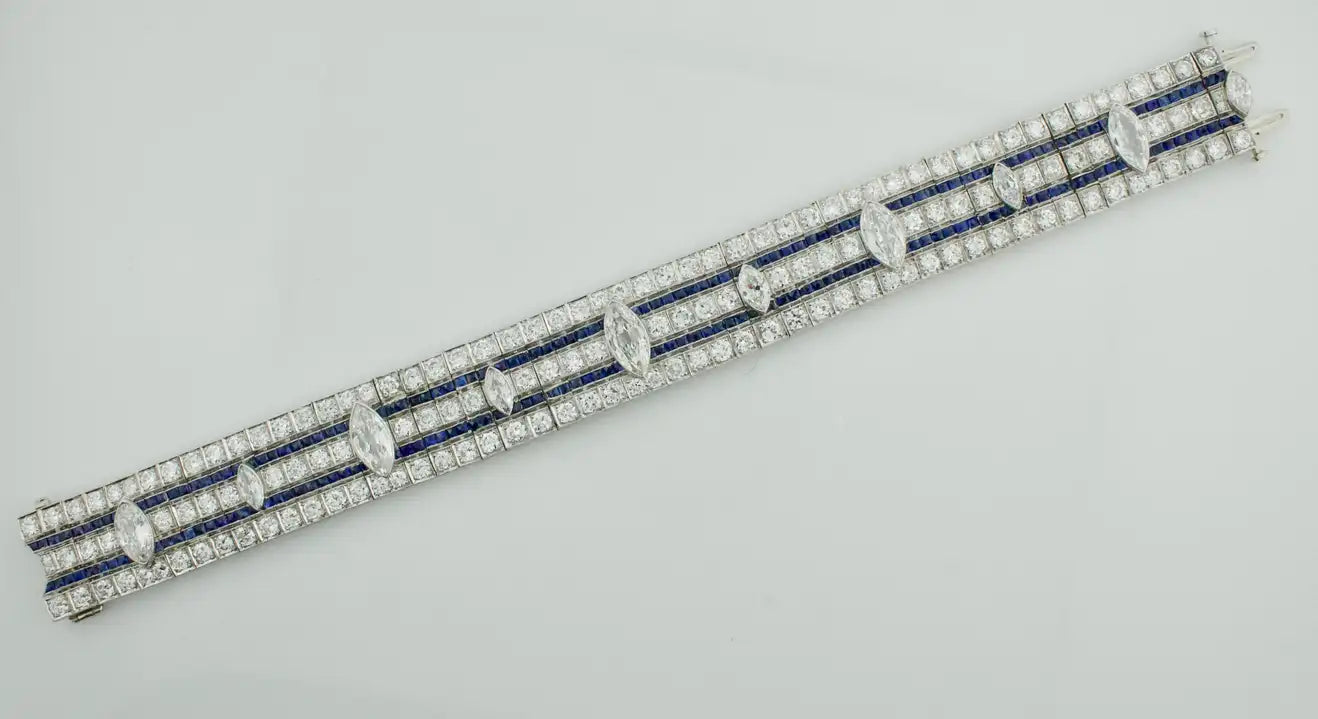 Important Platinum Diamond and Sapphire Art Deco Bracelet C. 1920's 20.00 Cts