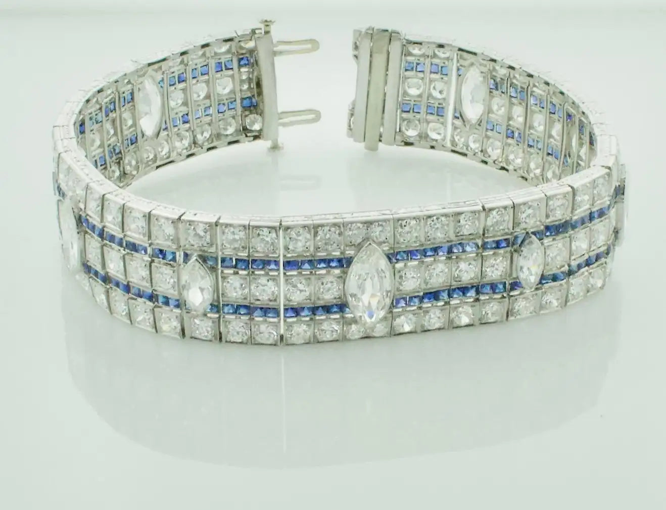 Important Platinum Diamond and Sapphire Art Deco Bracelet C. 1920's 20.00 Cts