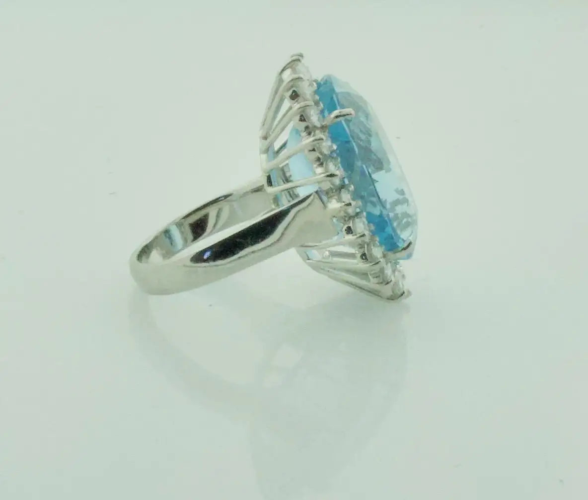 Classic Aquamarine and Diamond Ring in Platinum