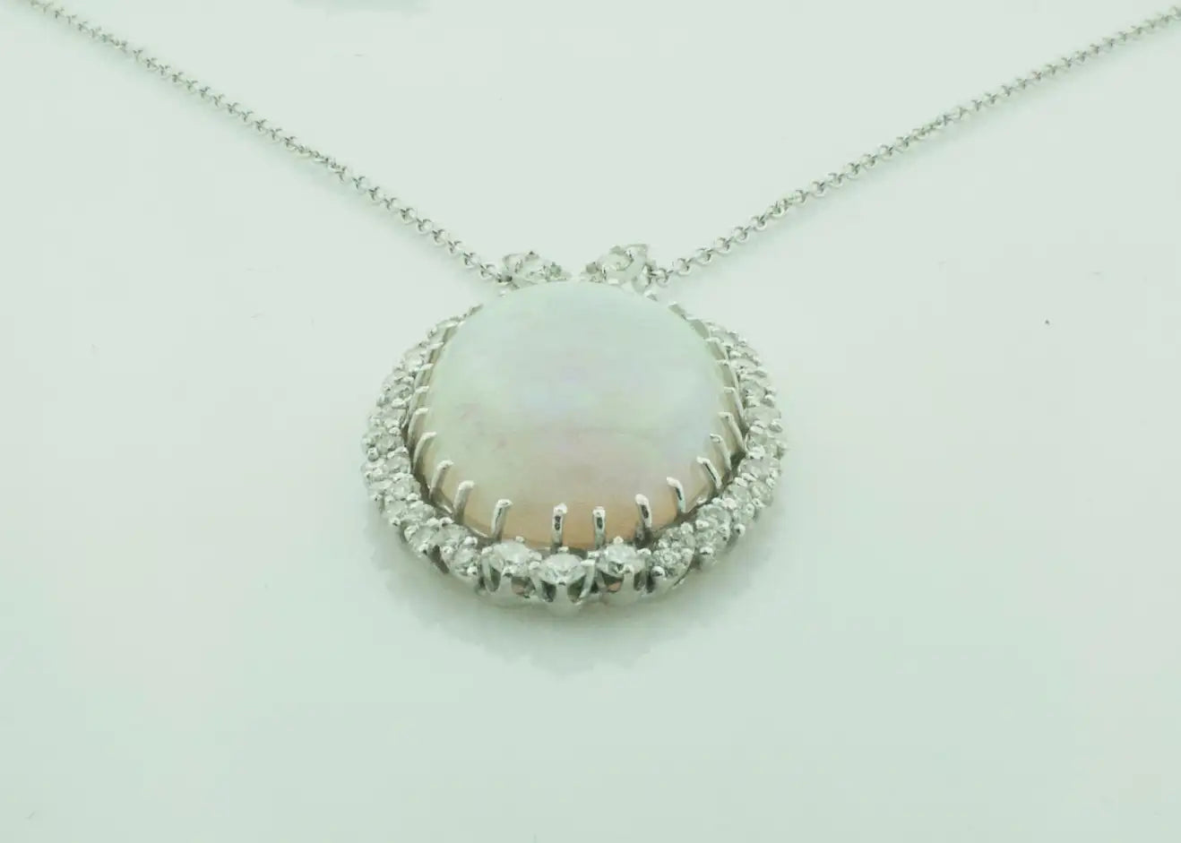 Opal and Diamond Vintage Necklace in 18k Gold Circa 1960's