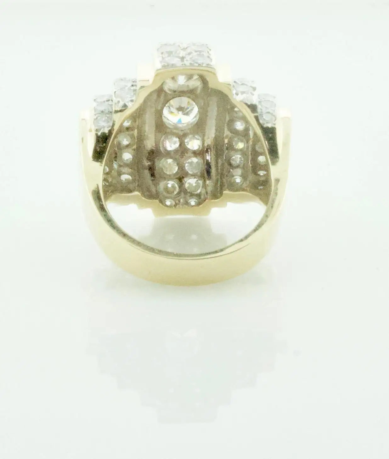 Big Diamond Diamond Ring in Yellow Gold circa 1960's 3.40 Cts