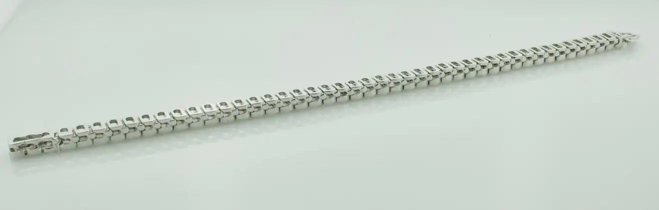 Diamond Straight Line Bracelet 7.10 Carats in White Gold