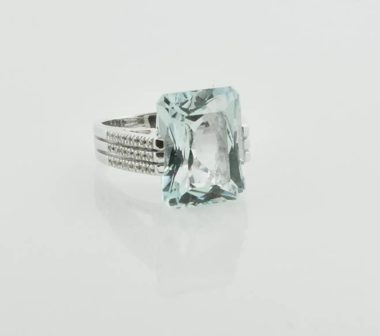 Estate Modernistic Aquamarine and Diamond Ring in White Gold