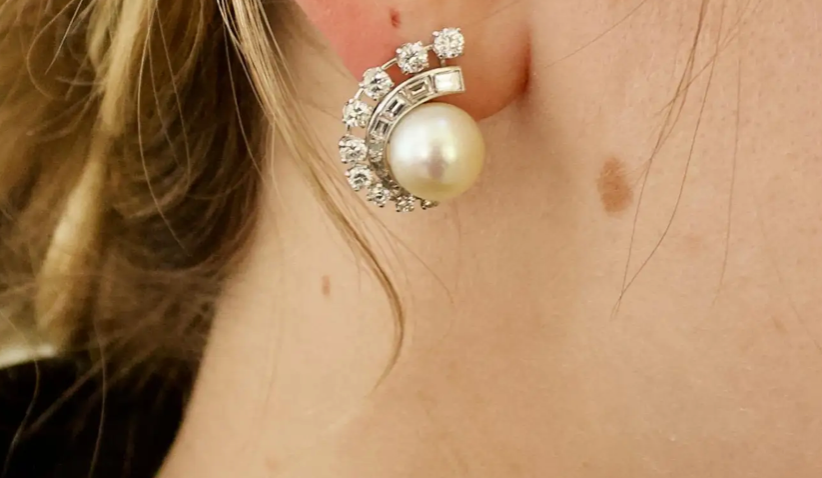 Estate Pearl and Diamond Earring in Platinum circa 1950s, 2.00 Carats